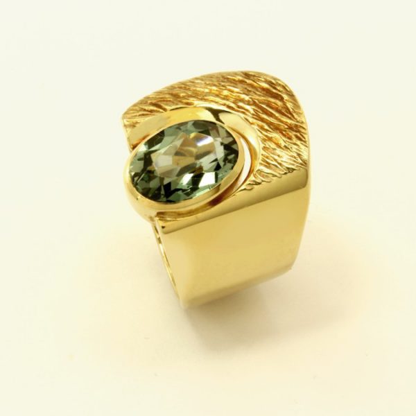 Gold Ring - 00207/17